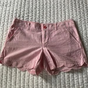 Lilly Pulitzer seersucker scalloped shorts, Sz 4